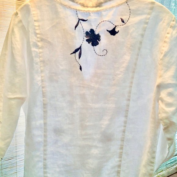 embroidered white linen blouse - Picture 3 of 9